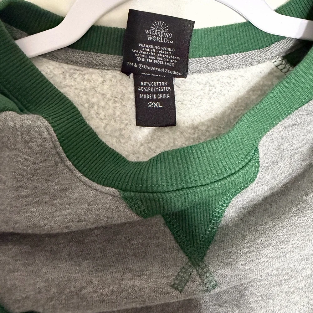 Harry Potter Universal Studios Slytherin Men's Crewneck Sweatshirt - Picture 5 of 5